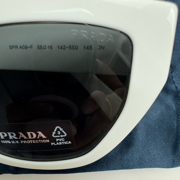 Prada Cream Cat-Eye Sunglasses with Dark Lenses - Picture 5 of 8